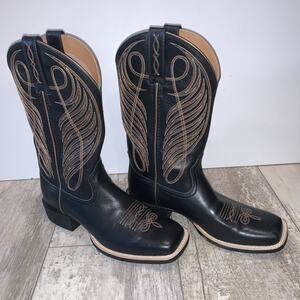 BRAND NEW! Ariat Round Up Leather Cowgirl Boots Women’s Size 7B
